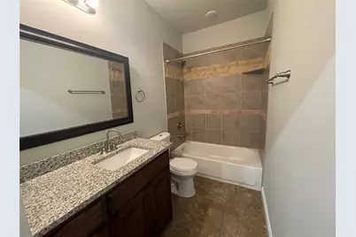 1262 E Myrtle Street, Fort Worth, TX 76104 - Photo 9