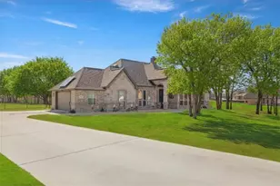 703 Winkler Wy, Springtown, TX 76082 - Photo 3