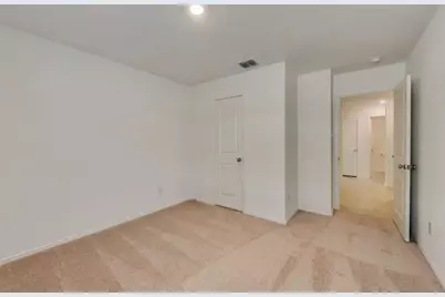 801 Vicksburg Drive, Ennis, TX 75119 - Photo 7