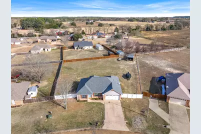 6030 Suncrest Drive, Athens, TX 75752 - Photo 5