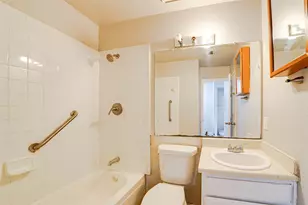 633 Carriagehouse Ln, Garland, TX 75040 - Photo 11