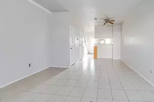 633 Carriagehouse Ln, Garland, TX 75040 - Photo 3