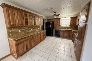 503 Windsor Ln, Springtown, TX 76082 - Photo 11