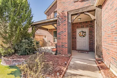 2820 Gardendale Drive, Fort Worth, TX 76120 - Photo 3