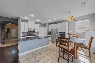 2820 Gardendale Drive, Fort Worth, TX 76120 - Photo 17