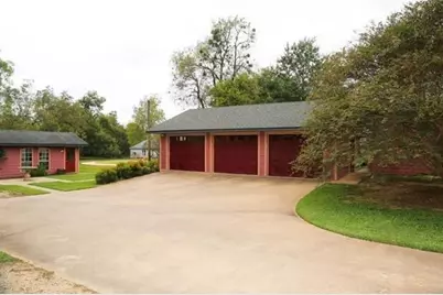 433 W Washington Street, Paris, TX 75460 - Photo 11