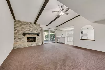 8515 Baumgarten Drive, Dallas, TX 75228 - Photo 7