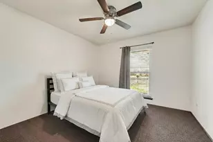 8515 Baumgarten Dr, Dallas, TX 75228 - Photo 13