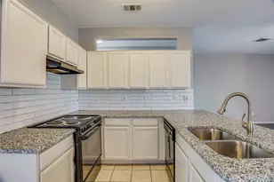 4613 Brimstone Dr, Fort Worth, TX 76244 - Photo 3