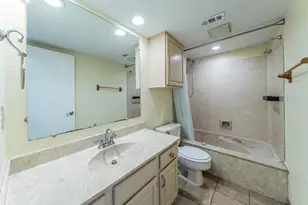 2733 Silver Creek Dr, Arlington, TX 76006 - Photo 17