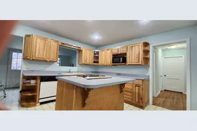 108 E Maple Street, Keene, TX 76059 - Photo 5