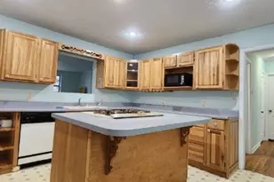 108 E Maple St, Keene, TX 76059 - Photo 5