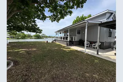 817 Brazos Harbor Circle, Granbury, TX 76048 - Photo 23