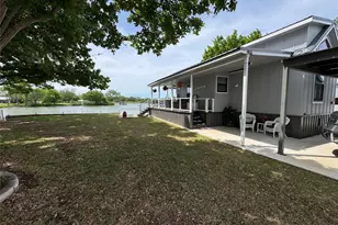 817 Brazos Harbor Cir, Granbury, TX 76048 - Photo 23