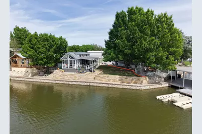817 Brazos Harbor Circle, Granbury, TX 76048 - Photo 3