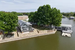 817 Brazos Harbor Cir, Granbury, TX 76048 - Photo 3