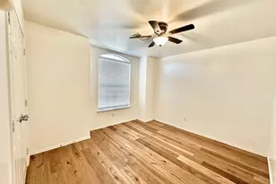 2815 Oak Crest Dr, Grand Prairie, TX 75052 - Photo 15