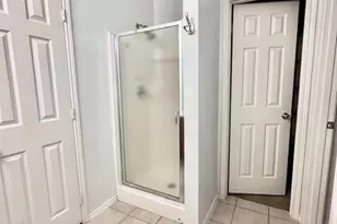 2815 Oak Crest Dr, Grand Prairie, TX 75052 - Photo 11