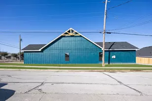 2613 Walker St, Fort Worth, TX 76105 - Photo 3