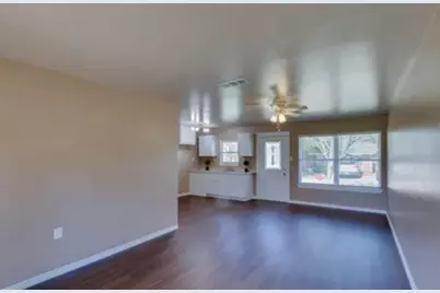 4330 Pensacola Court, Dallas, TX 75211 - Photo 5