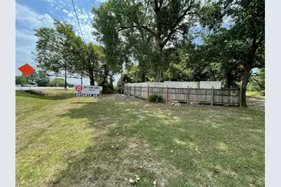 1810 Fort Worth Highway, Weatherford, TX 76086 - Photo 1