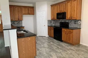 10609 Augusta Ln, Rowlett, TX 75089 - Photo 9