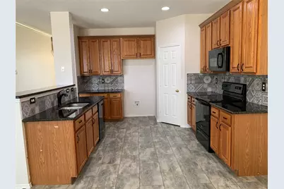 10609 Augusta Lane, Rowlett, TX 75089 - Photo 11