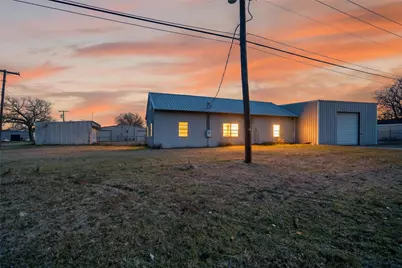 927 N Palestine Street, Athens, TX 75751 - Photo 13