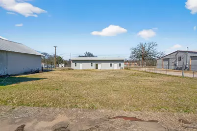 927 N Palestine Street, Athens, TX 75751 - Photo 11