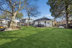 504 Featherston St, Cleburne, TX 76033 - Photo 25