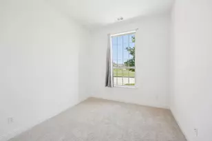 4101 Hawthorn Dr, Aubrey, TX 76227 - Photo 9