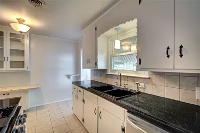 1521 Marion Drive, Garland, TX 75042 - Photo 11