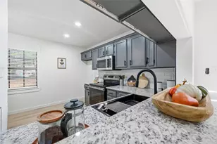 405 Justice St, Cedar Hill, TX 75104 - Photo 9