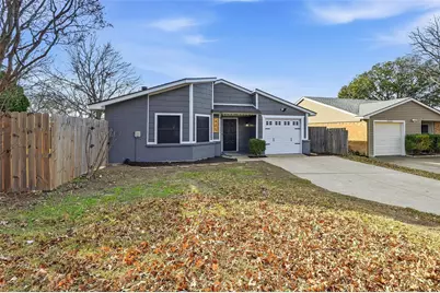405 Justice Street, Cedar Hill, TX 75104 - Photo 3