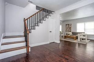 527 S Clinton Ave, Dallas, TX 75208 - Photo 9