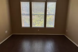 2316 Cunningham St, Irving, TX 75062 - Photo 7