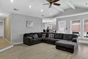 2010 Libby Ln, Grand Prairie, TX 75050 - Photo 7