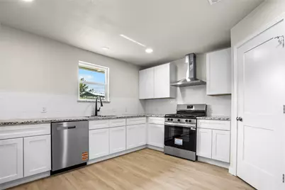 810 W Denison Drive, Robinson, TX 76706 - Photo 7