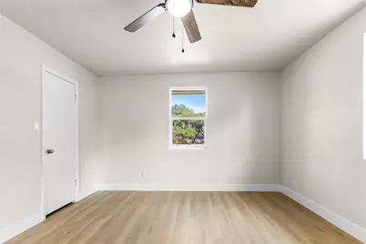 810 W Denison Drive, Robinson, TX 76706 - Photo 23