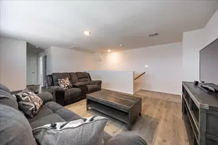 729 Amelia Ct, Pilot Point, TX 76258 - Photo 29