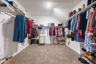 729 Amelia Ct, Pilot Point, TX 76258 - Photo 25