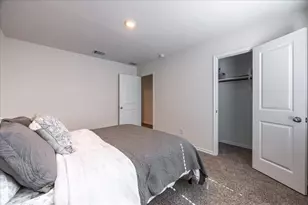 729 Amelia Ct, Pilot Point, TX 76258 - Photo 35