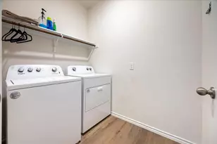 729 Amelia Ct, Pilot Point, TX 76258 - Photo 9