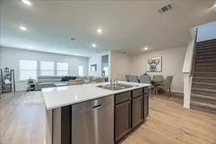 729 Amelia Ct, Pilot Point, TX 76258 - Photo 13