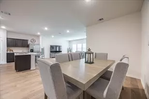 729 Amelia Ct, Pilot Point, TX 76258 - Photo 15