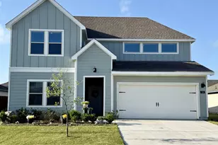 729 Amelia Ct, Pilot Point, TX 76258 - Photo 1