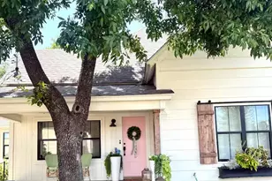 608 N Belknap Ave, Stephenville, TX 76401 - Photo 1