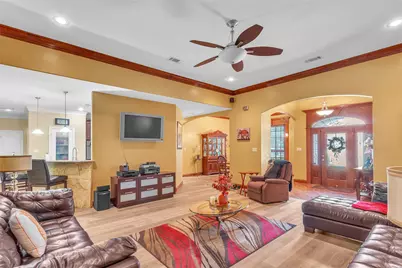 1921 Willow Bend Drive, Oak Leaf, TX 75154 - Photo 9