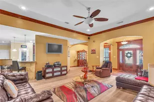 1921 Willow Bend Dr, Oak Leaf, TX 75154 - Photo 9