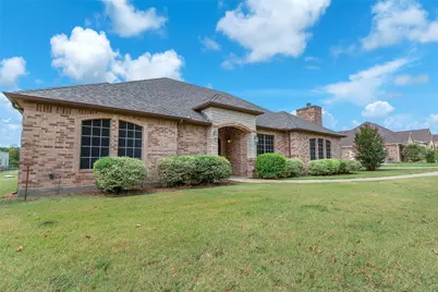 1921 Willow Bend Drive, Oak Leaf, TX 75154 - Photo 3